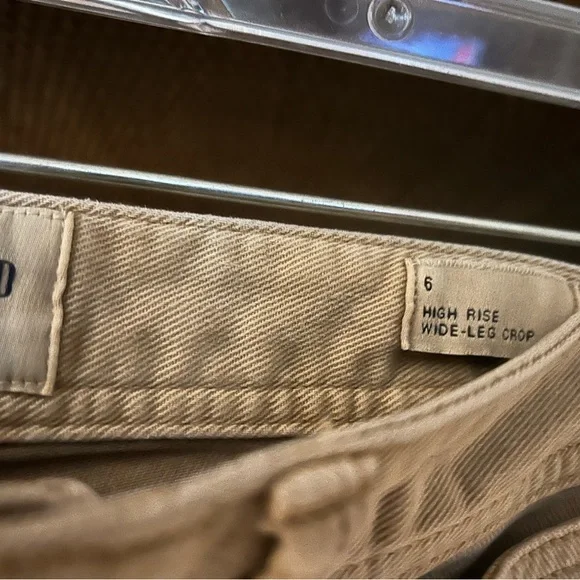 Women’s Khaki Gap Wide Leg Pant - Picture 4 of 5